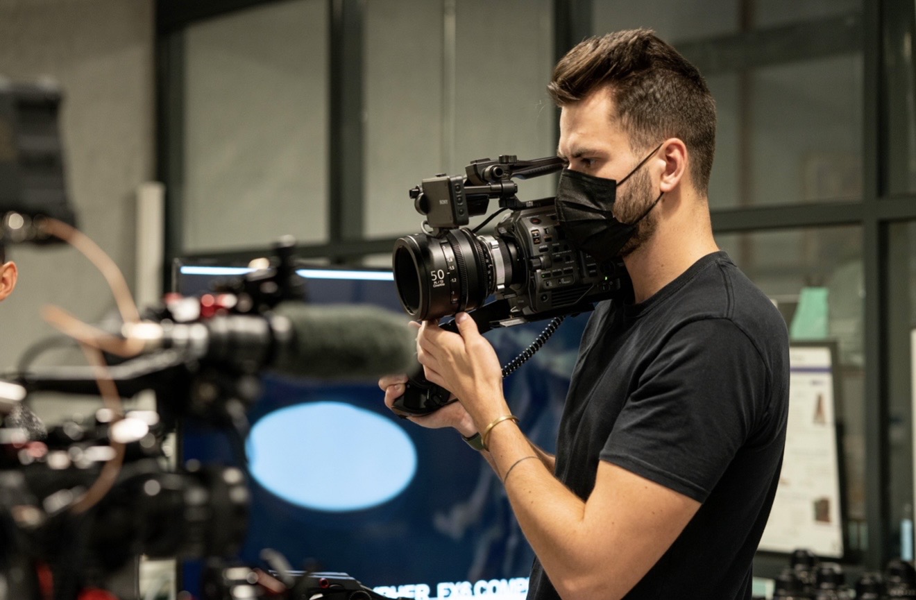 Behind the scenes frame 1